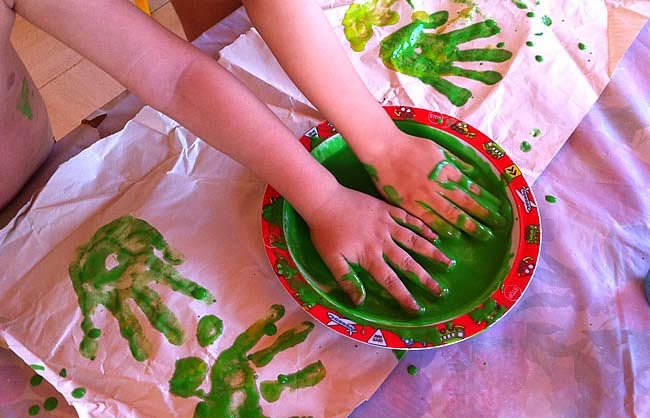 Homemade-Paint-and-Squeeze-Bottle-Painting-for-Kids-Art-handprints.jpg